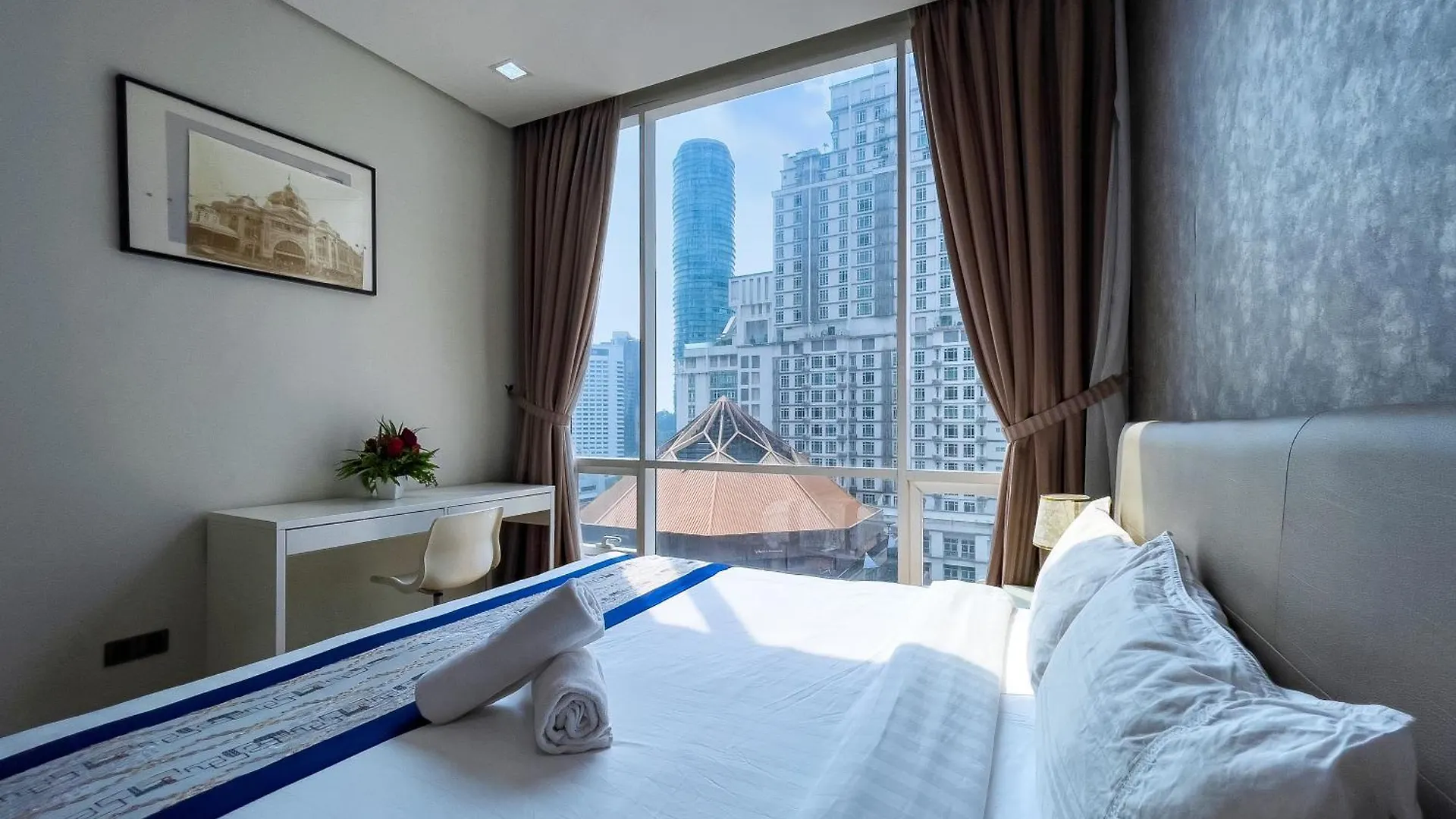 Apartment Soho Suites Klcc By I.Desk Kuala Lumpur