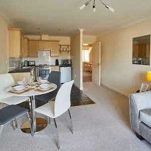 Host & - The Holt Apartment Whitby